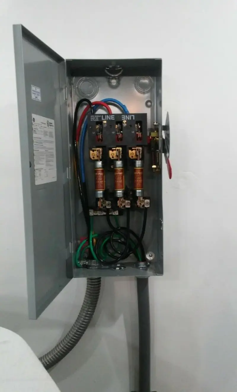 Three-phase disconnect switch installed for Electrical Wiring & Rewiring in Largo